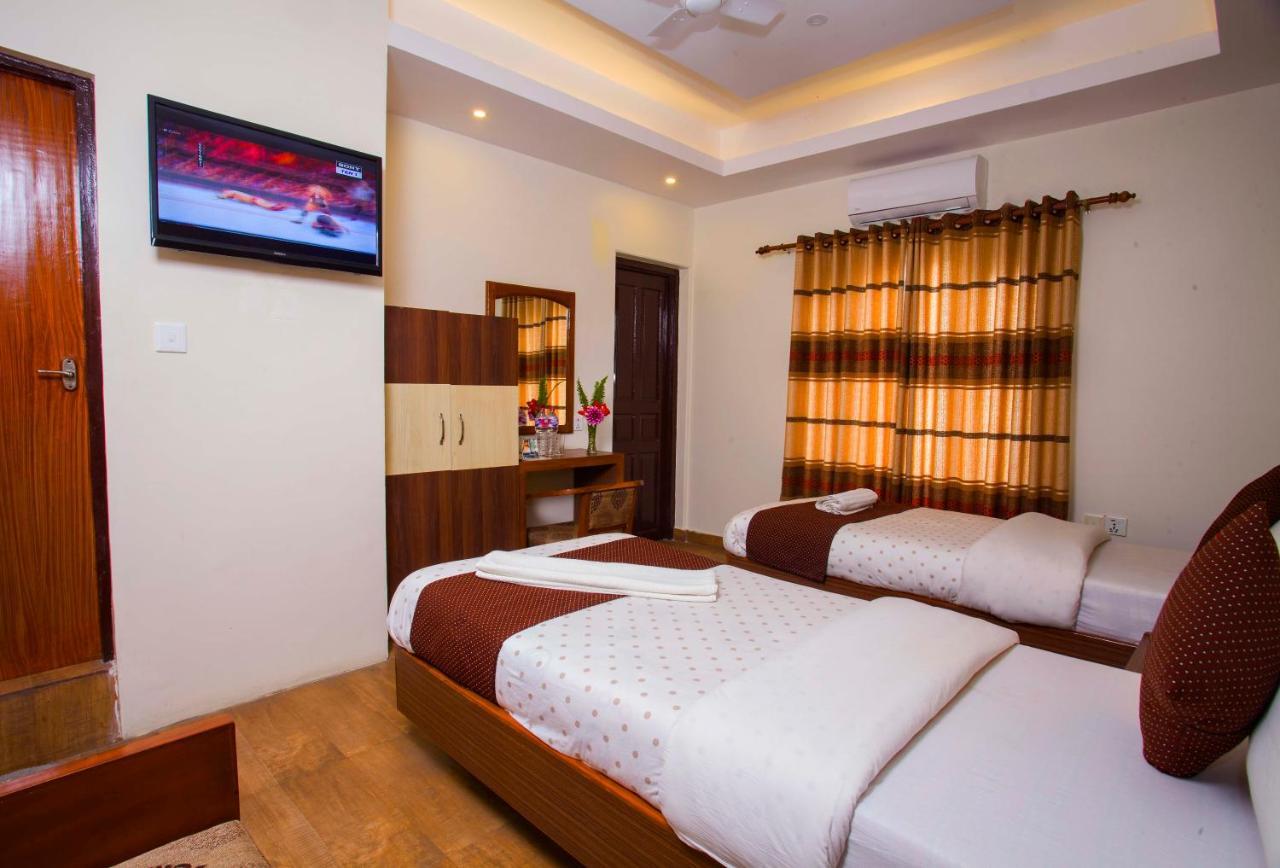 Hotel Trip Ποκάρα Εξωτερικό φωτογραφία