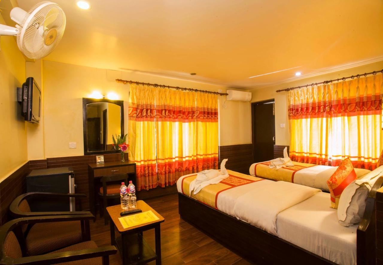 Hotel Trip Ποκάρα Εξωτερικό φωτογραφία