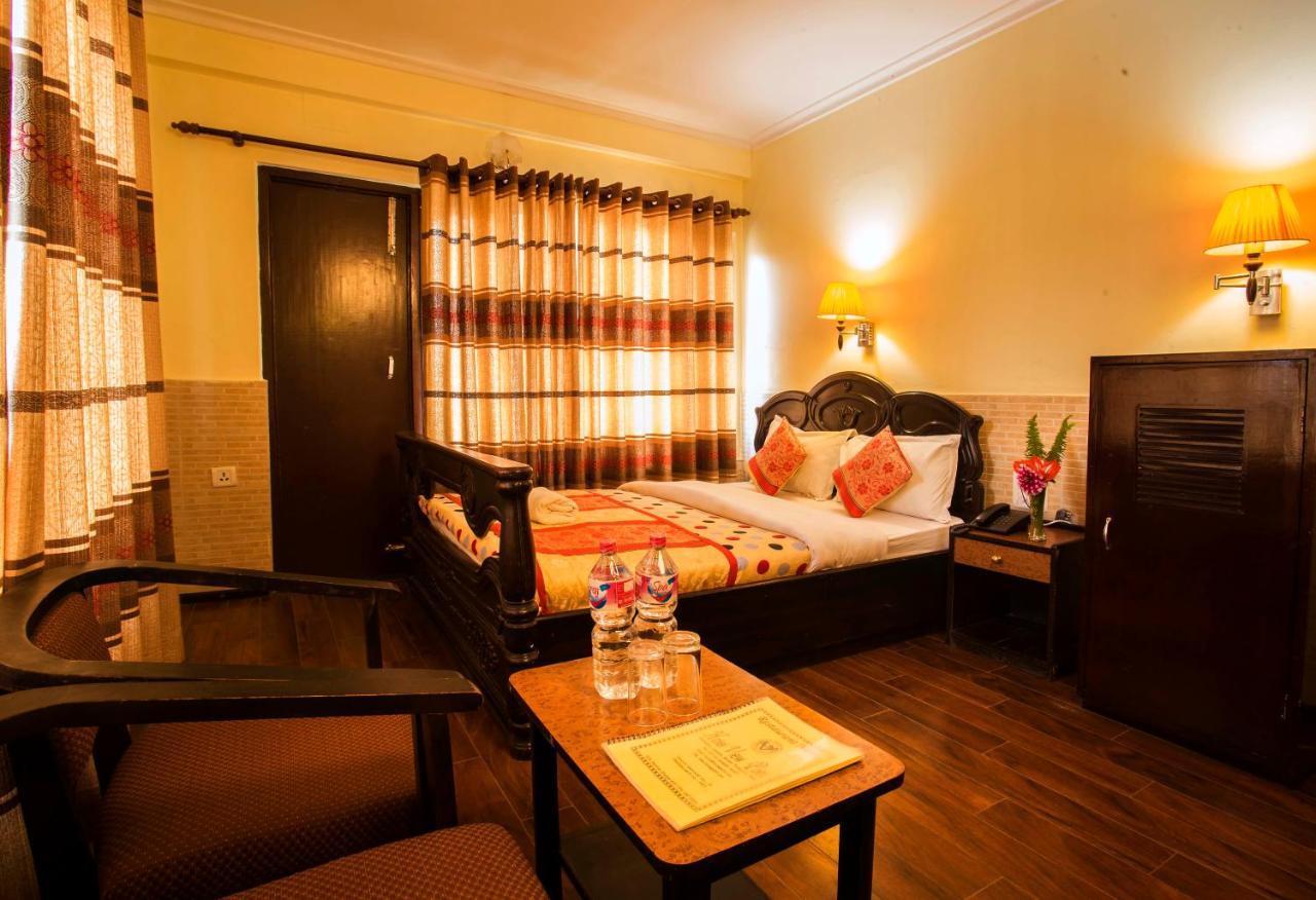 Hotel Trip Ποκάρα Εξωτερικό φωτογραφία