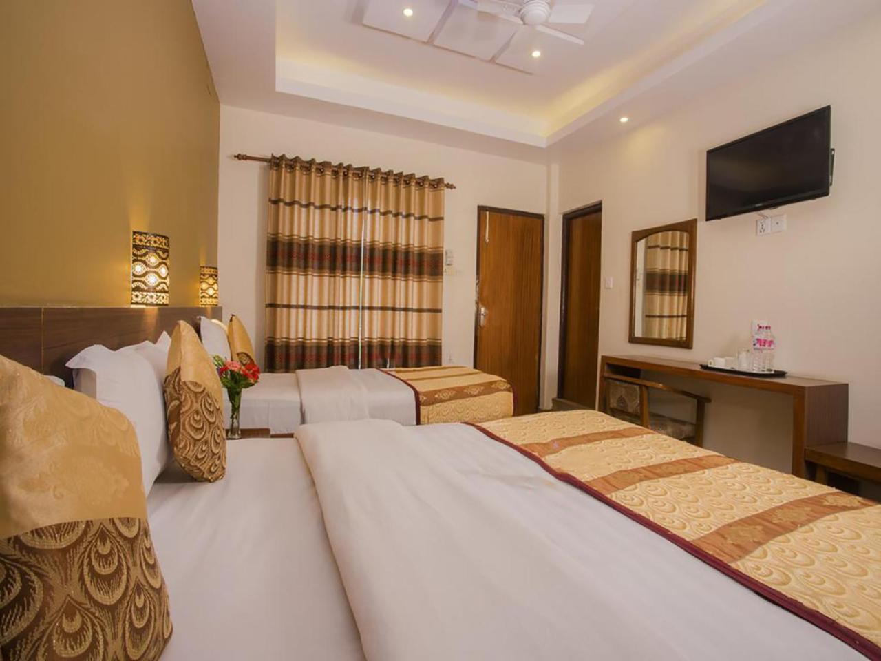 Hotel Trip Ποκάρα Εξωτερικό φωτογραφία